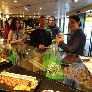 FoodTrail Genuss-Station gefunden, FoodTrailer sind in einer Bäckerei